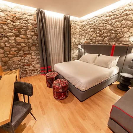 Hotel Melesin Distillery Leskovik