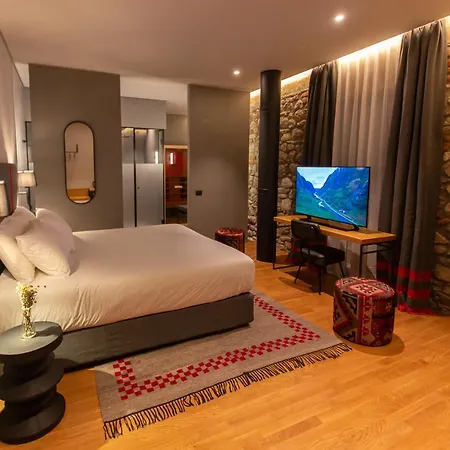 Melesin Distillery Hotel