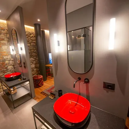 Hotel Melesin Distillery Leskovik