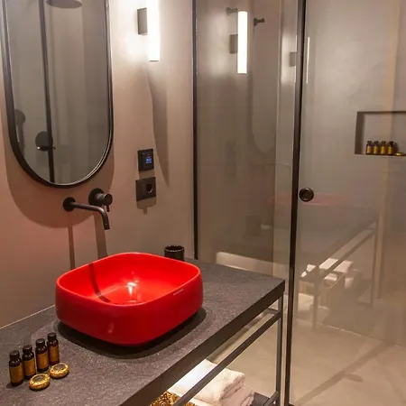 Melesin Distillery Hotel