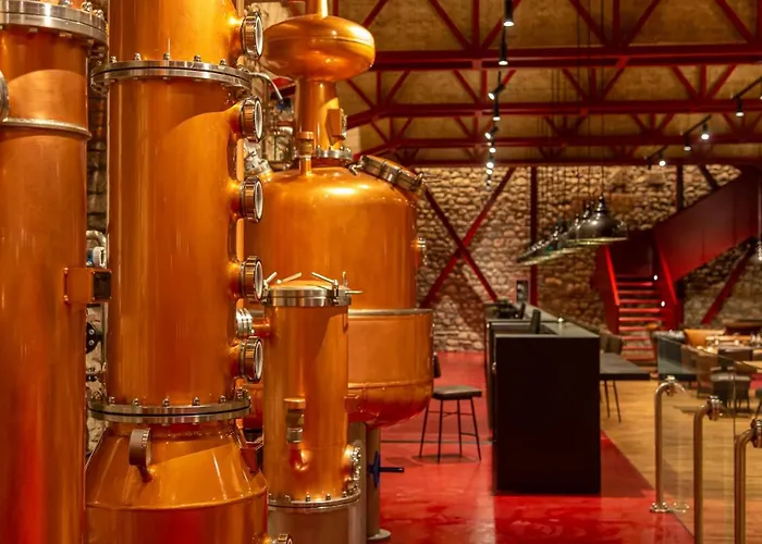 Melesin Distillery Отель 4*