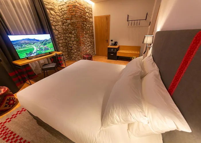 Melesin Distillery 4* Leskovik