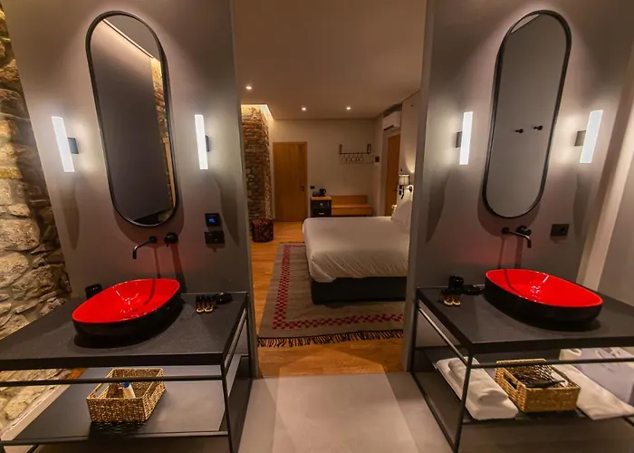 Отель Melesin Distillery 4*