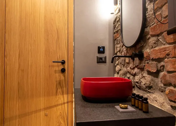 Отель Melesin Distillery 4*