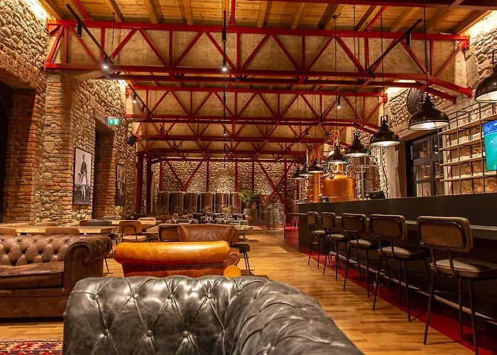 Отель Melesin Distillery Leskovik