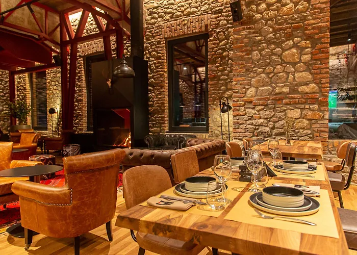 Отель Melesin Distillery Leskovik