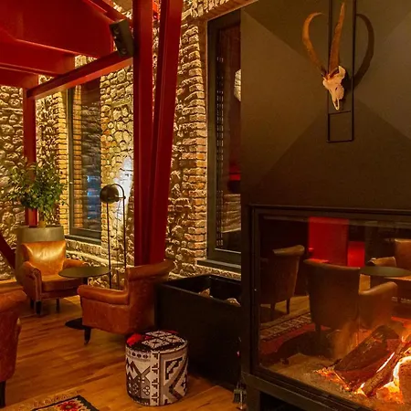 Hotel Melesin Distillery