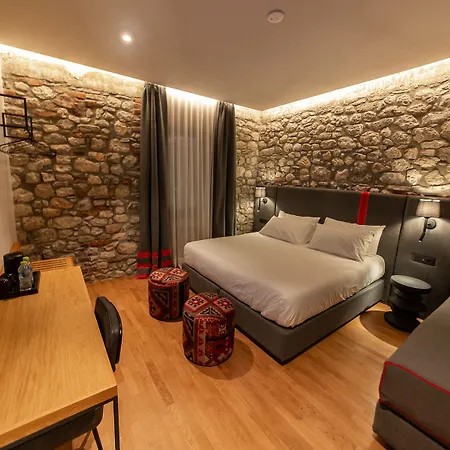 Melesin Distillery 4* Leskovik
