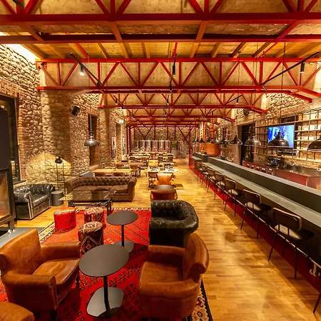 Hotel Melesin Distillery
